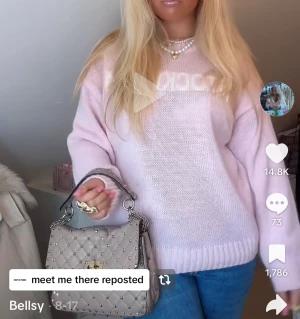 Stockholm rosa stickad tröja - oandvänd alldeles för stor på mig