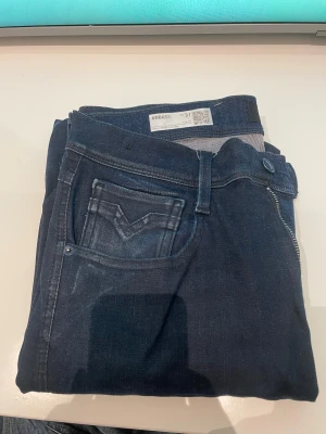 replay anbass hyperflex - hyperflex anbass mörkblåa köpta i replay butik i hede storlek 31x32