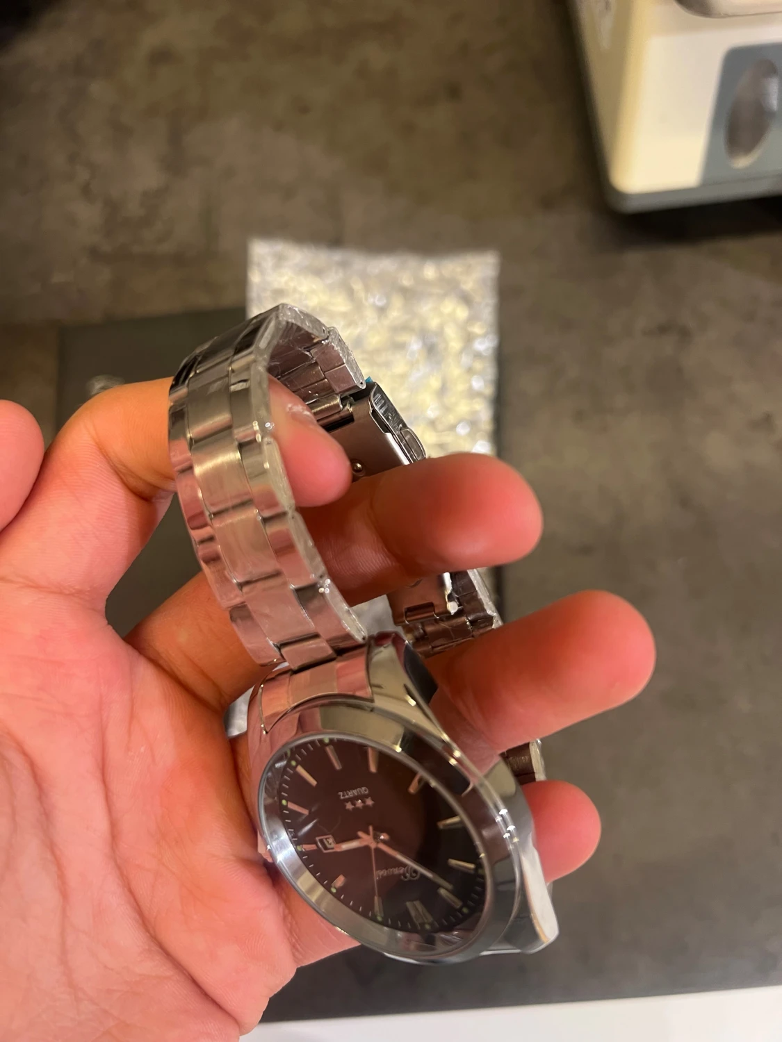 Silverfärgad klocka  - 2