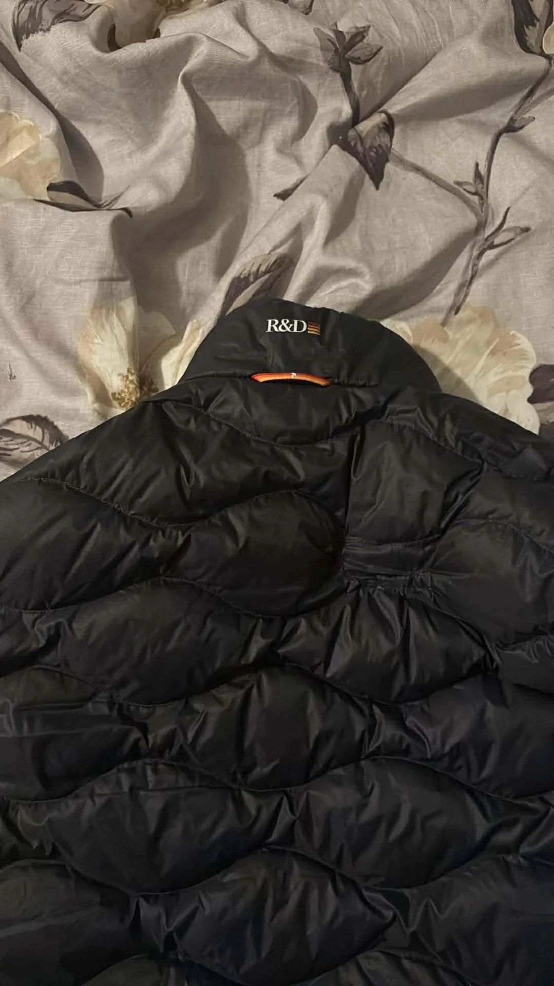 Svart dunväst Peak Performance S - 2