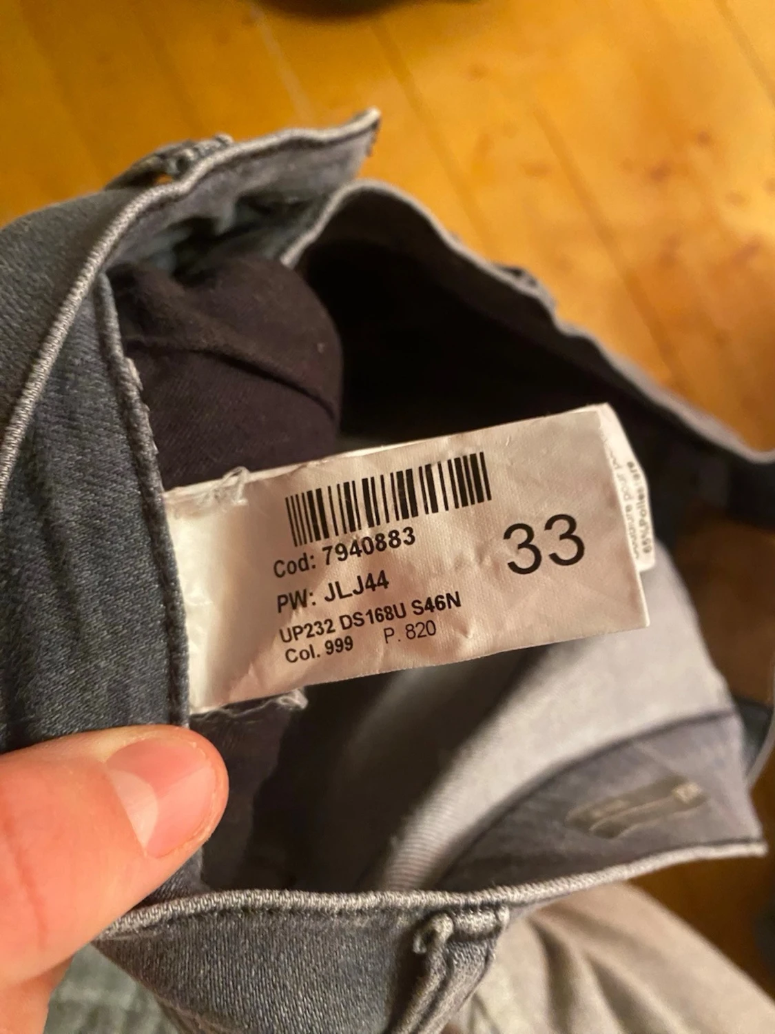 Gråa skum jeans från dondup  - 4