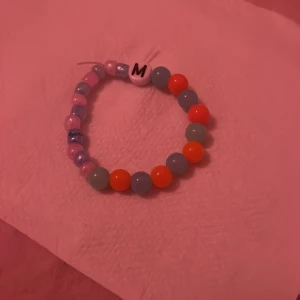 Armband - Säljer min handgjord armband. Skriv vid intresse.