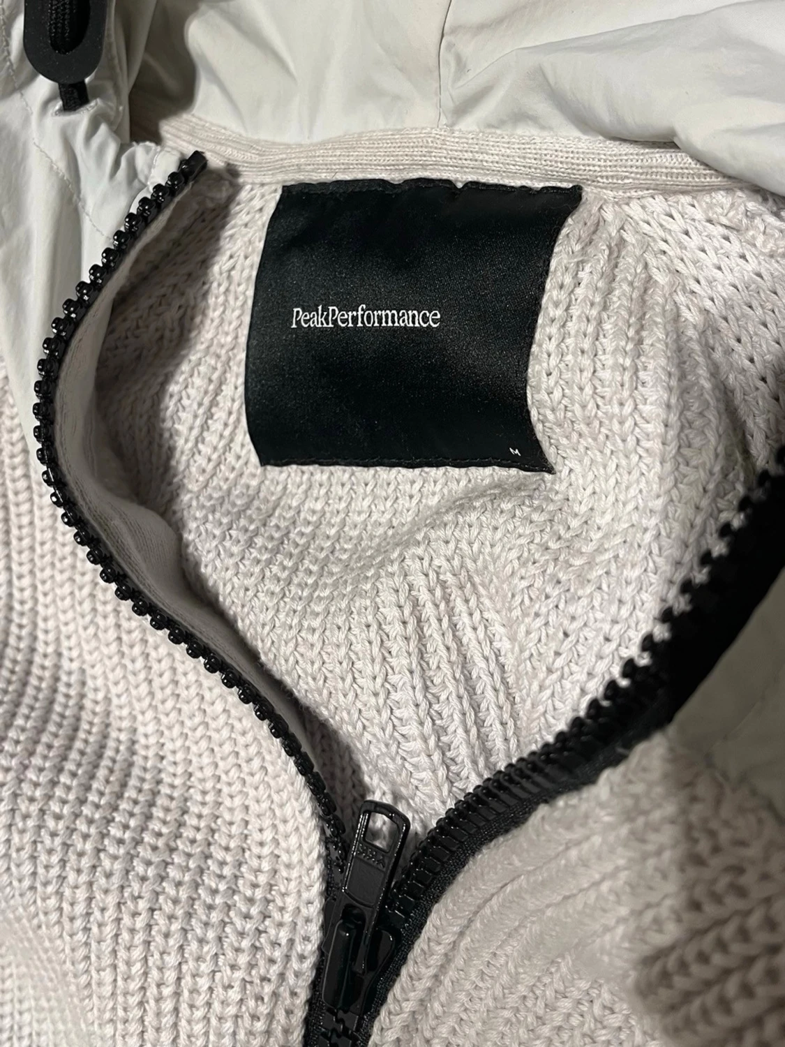 Cardigan ifrån Peak Performance  - 2