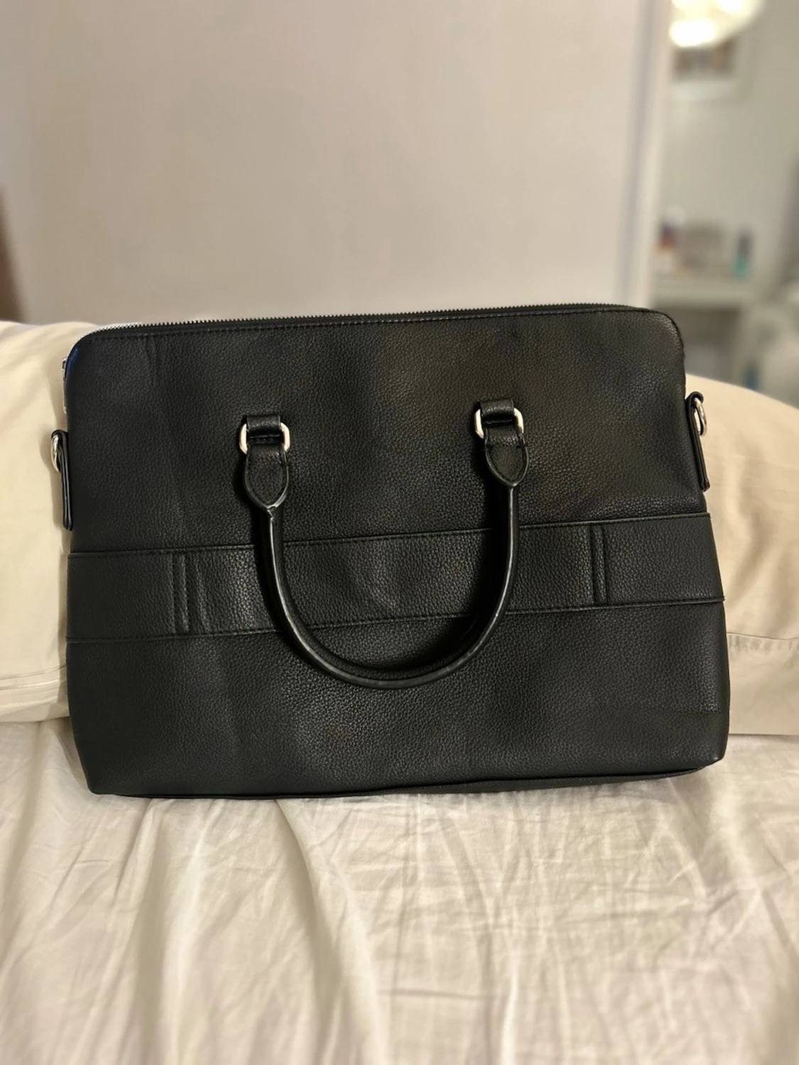 Svart handväska från Don Donna