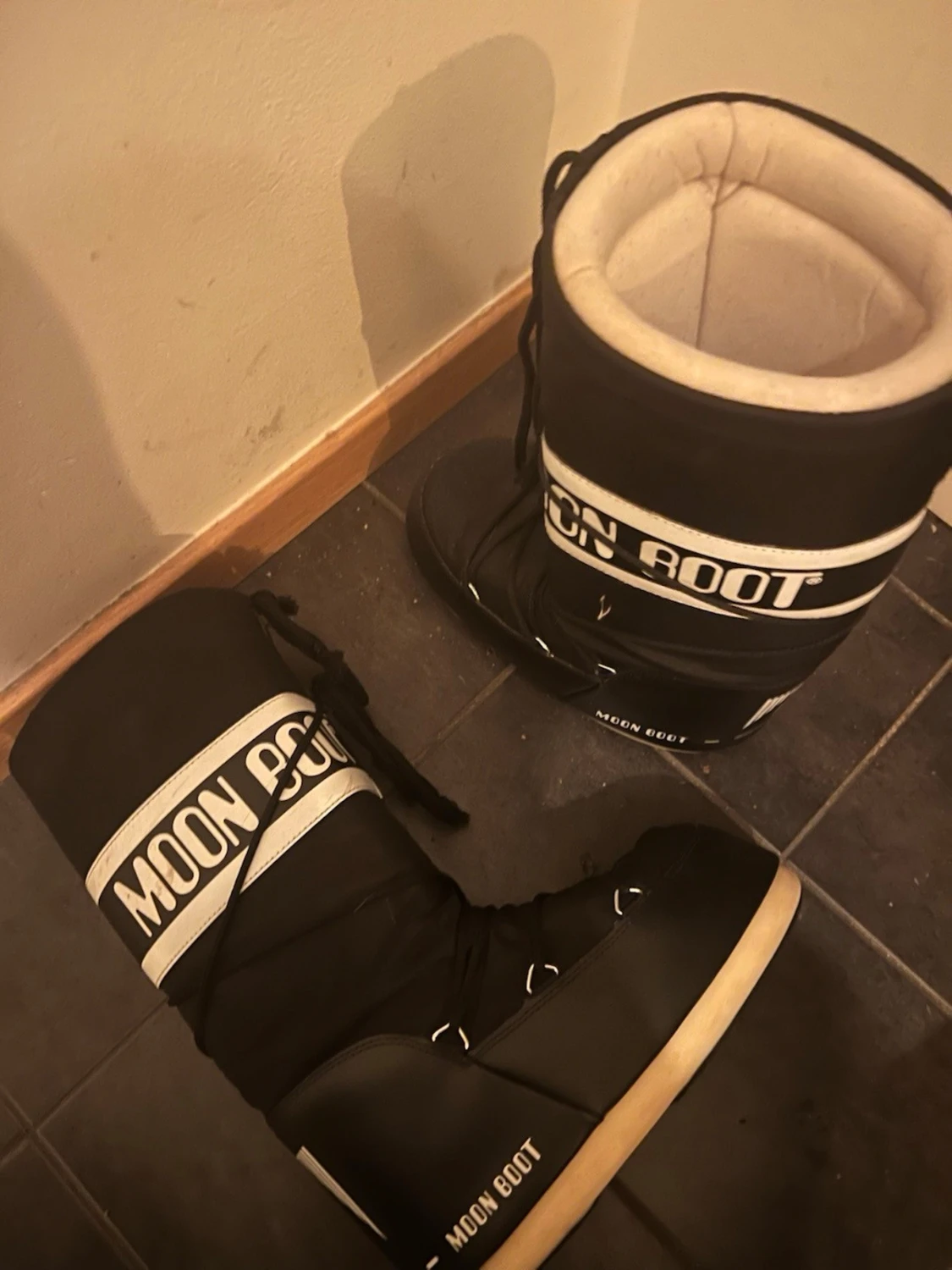 Svarta Moon Boot vinterstövlar - 1