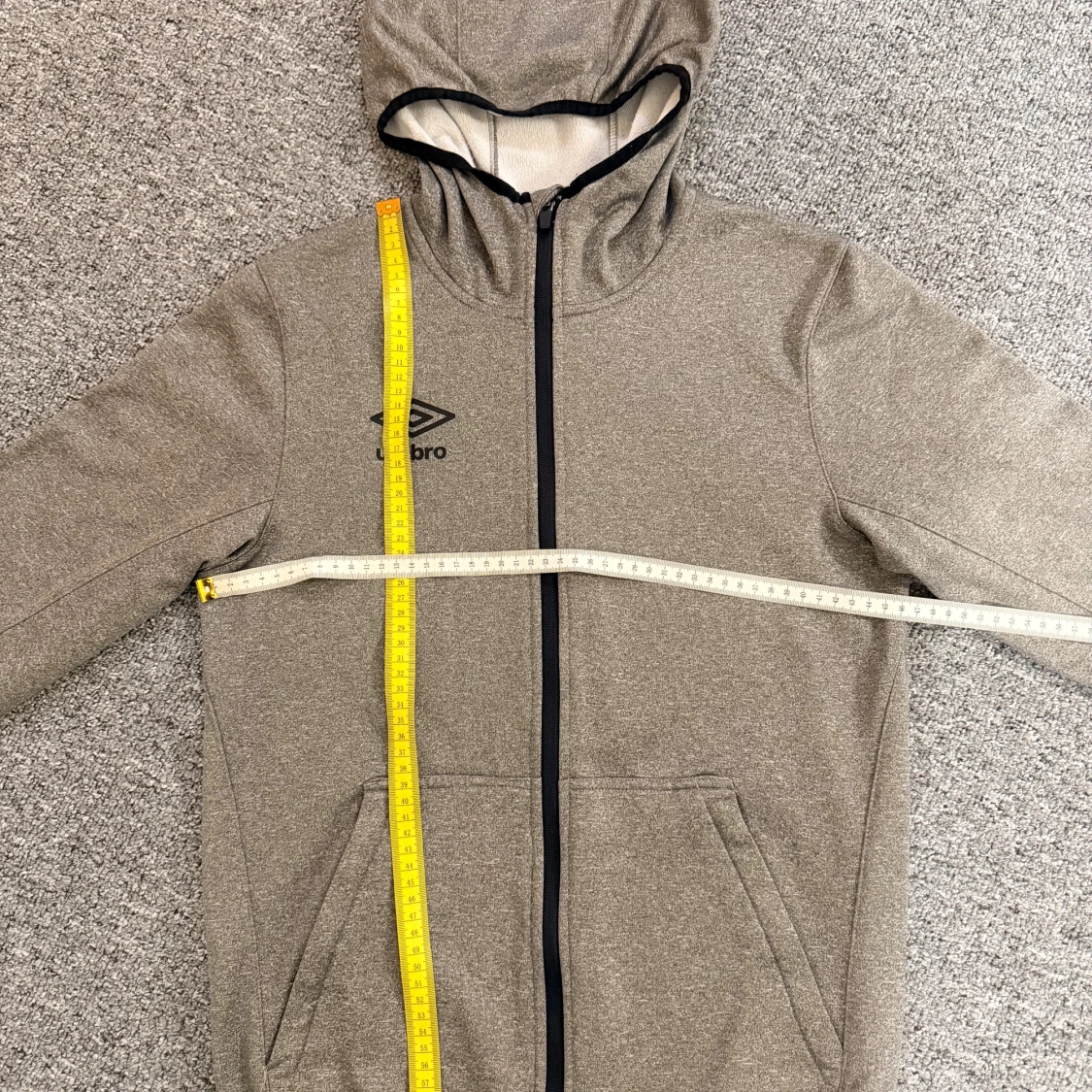 Grå hoodie Umbro med luva - 2