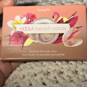 Benfit Btonzer blush Duo - Benefit Hoola Vacay bronzer and Blush Duo