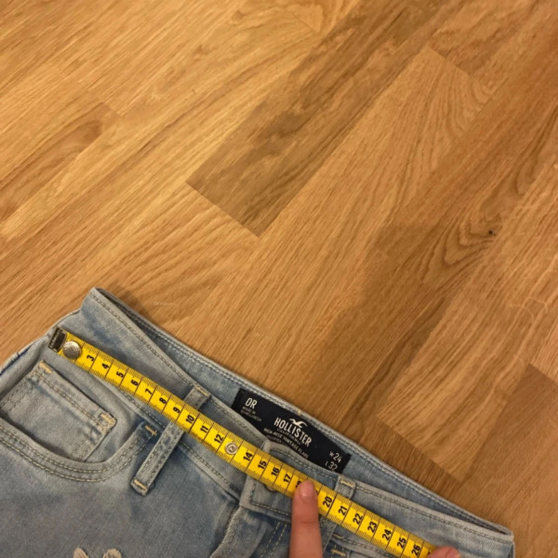 Blåa bootcut jeans från hollister w24 L32 - 3