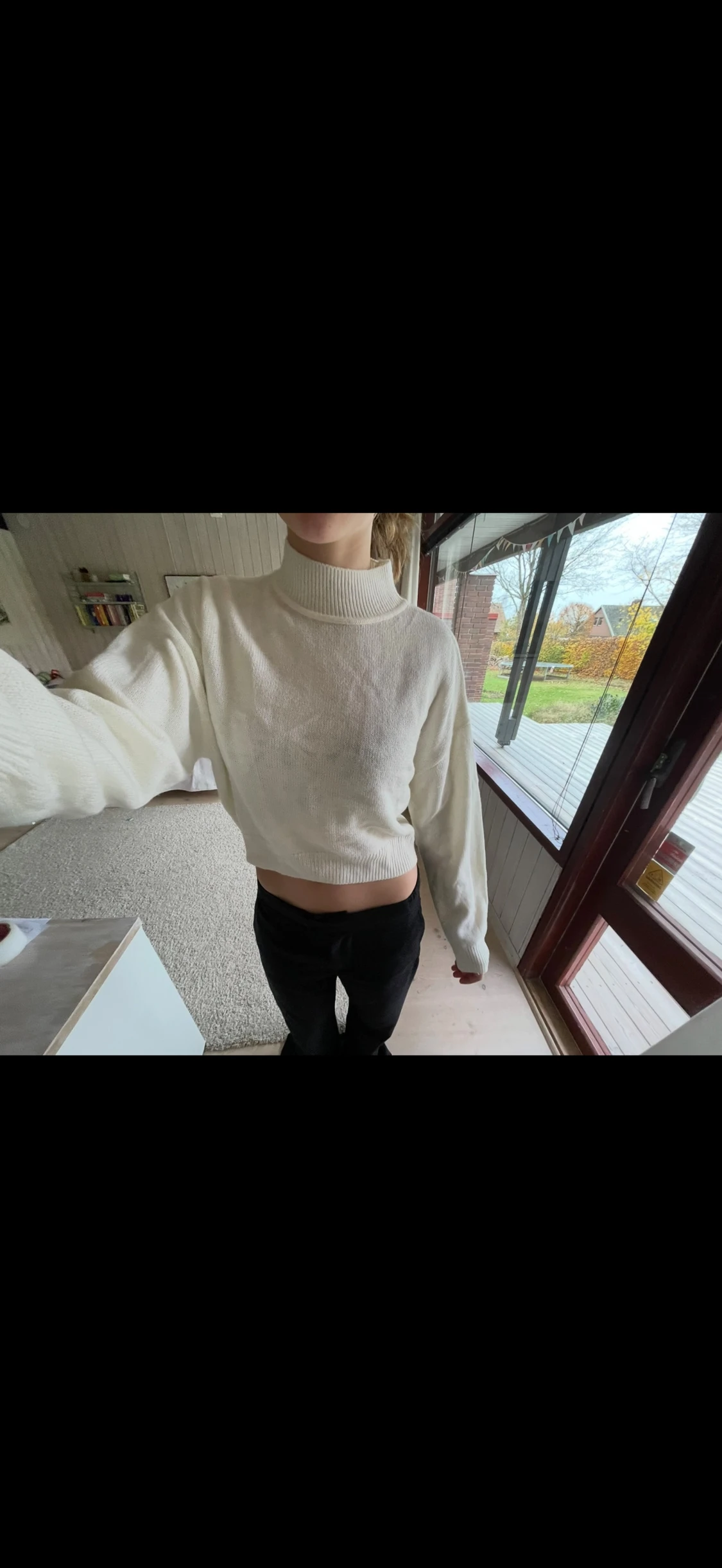 Vit croppad polotröja med lång ärm