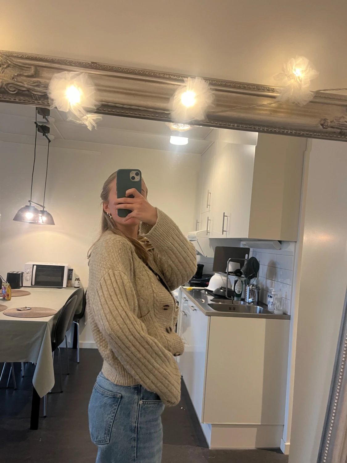 Beige stickad kofta från NA-KD