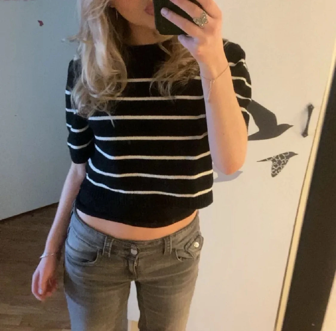 Svartvit randig croppad topp