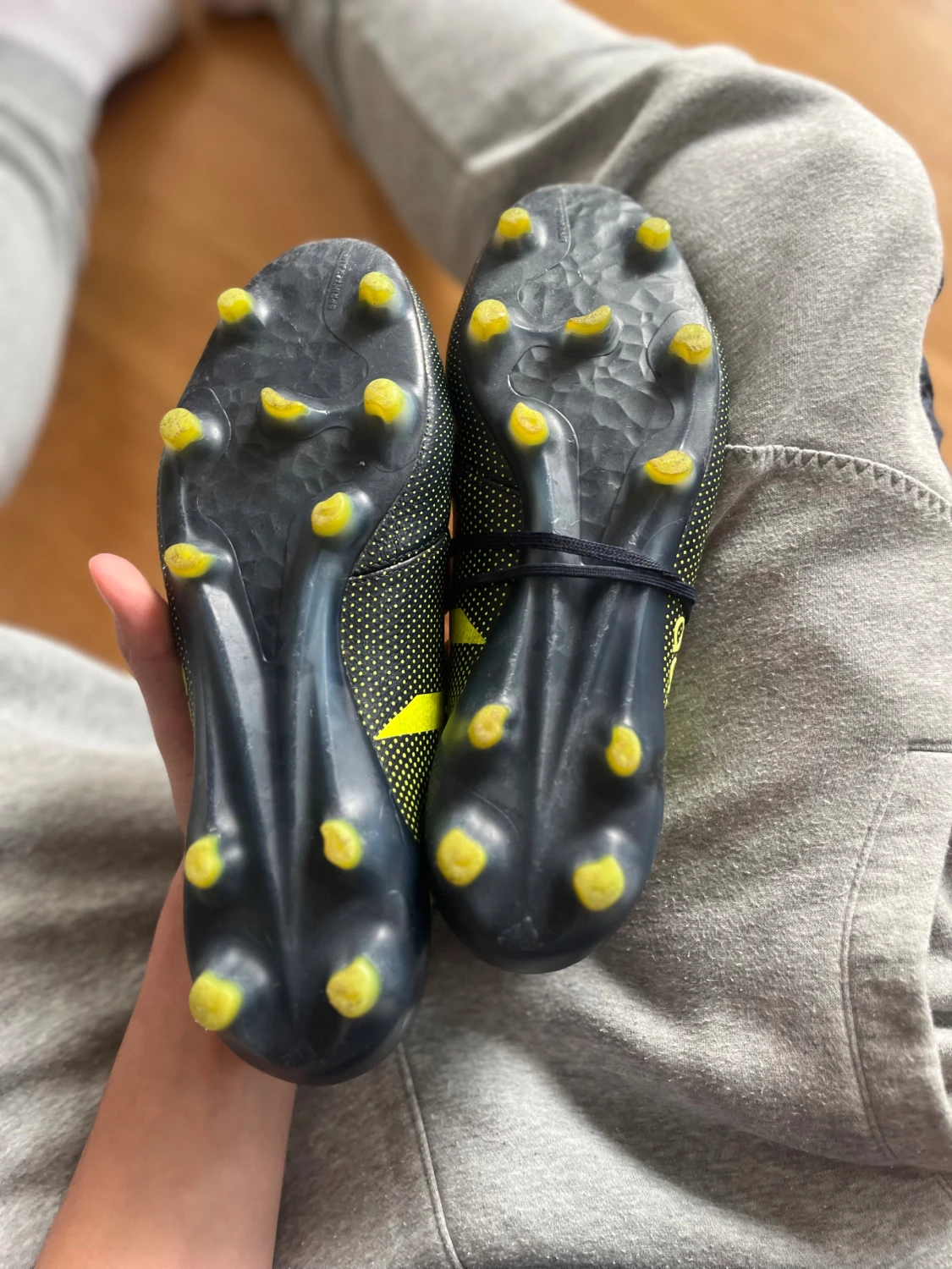 Adidas svarta och gula fotbollsskor - 3