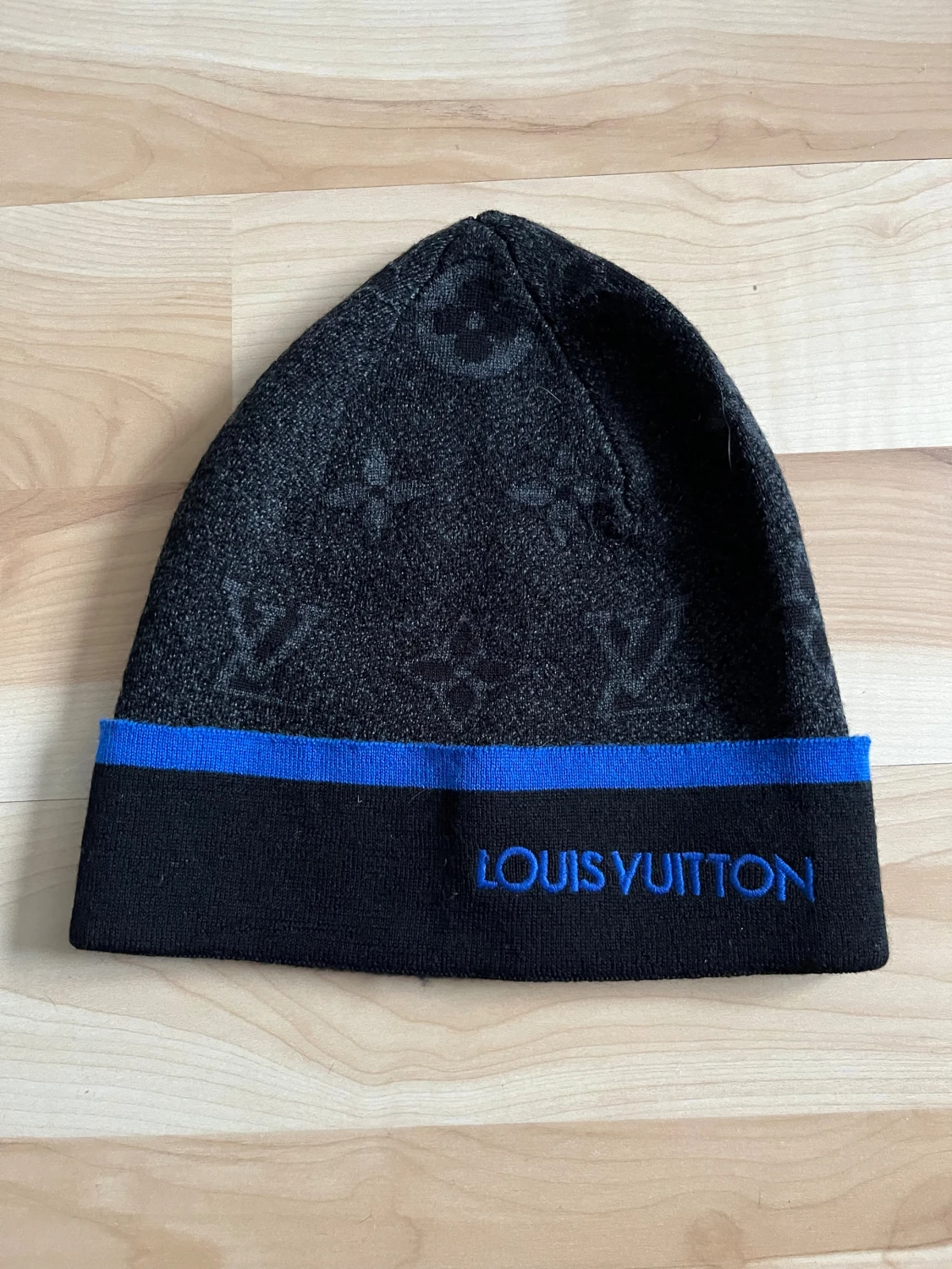 Louis Vuitton mössa