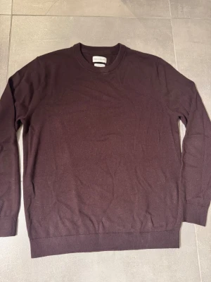 These glory days merino tröja  - Tjena! Säljer nu denna these glory days tröja som är i superior merino! Tröjan är i storlek L och är i fint skick! Hör av er vid frågor eller funderingar! Pris kan diskuteras vid snabb affär!