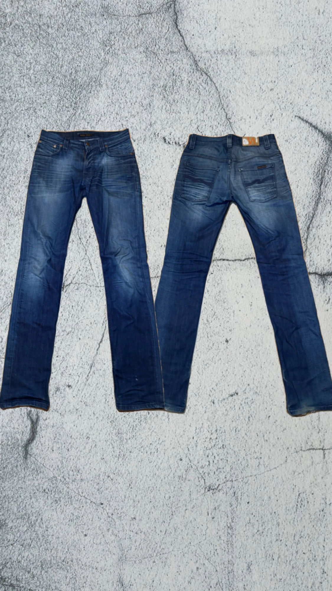 Nudie thin finn jeans med asfeta fades!