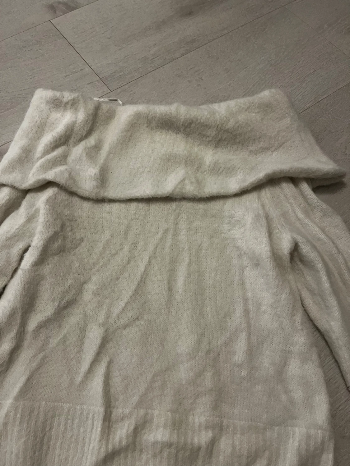 Offshoulder stickad tröja H&M - 1