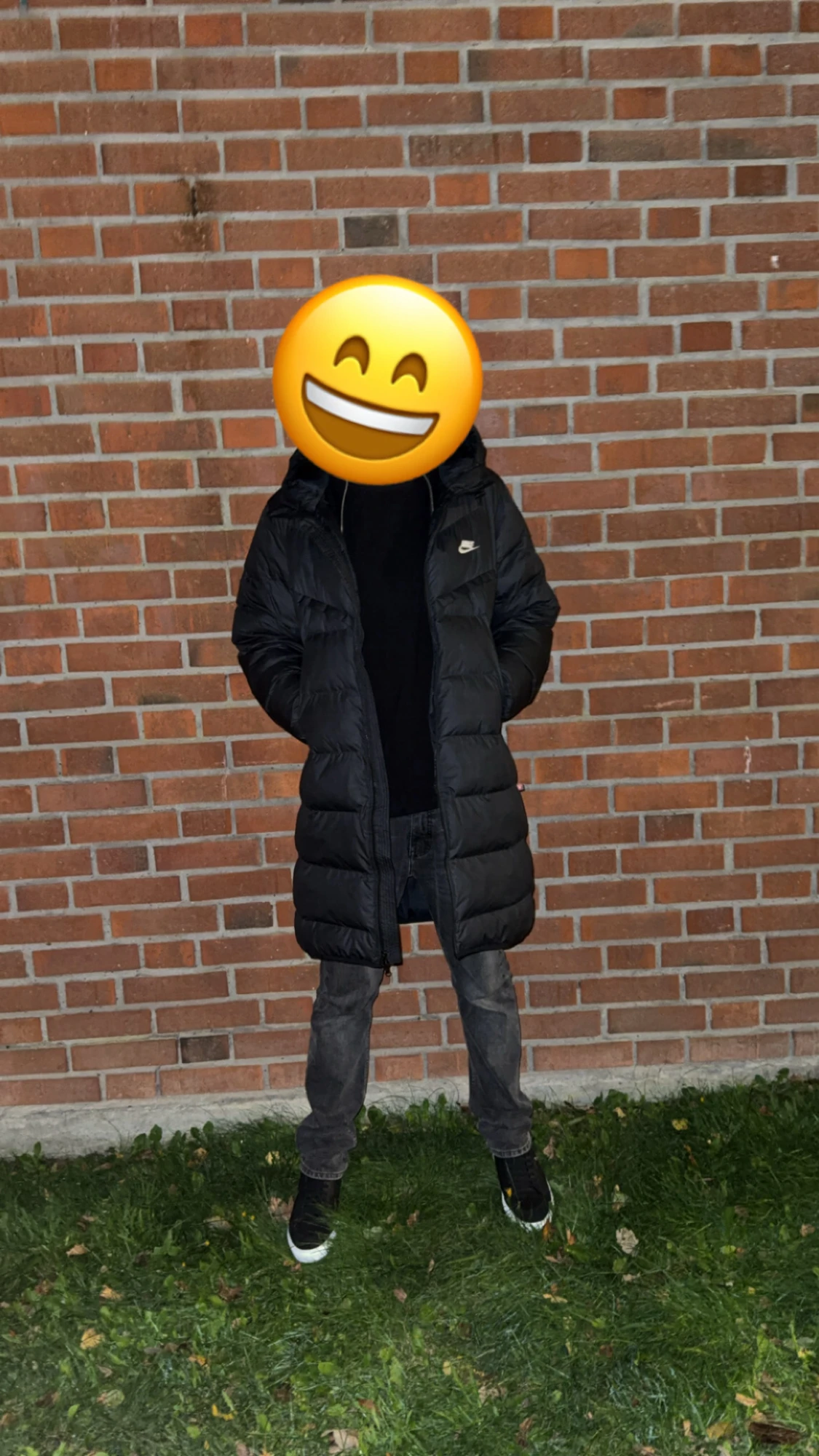 Svart lång dunjacka från Nike - 1