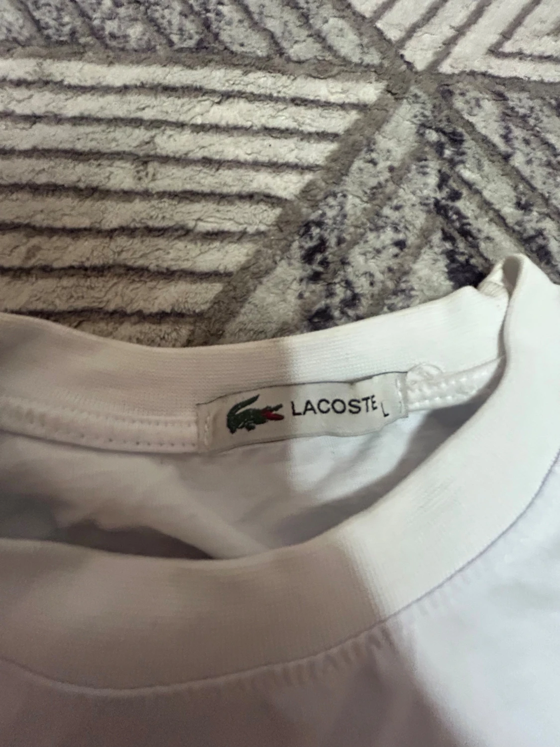 Vit Lacoste t-shirt med grafiskt tryck - 2