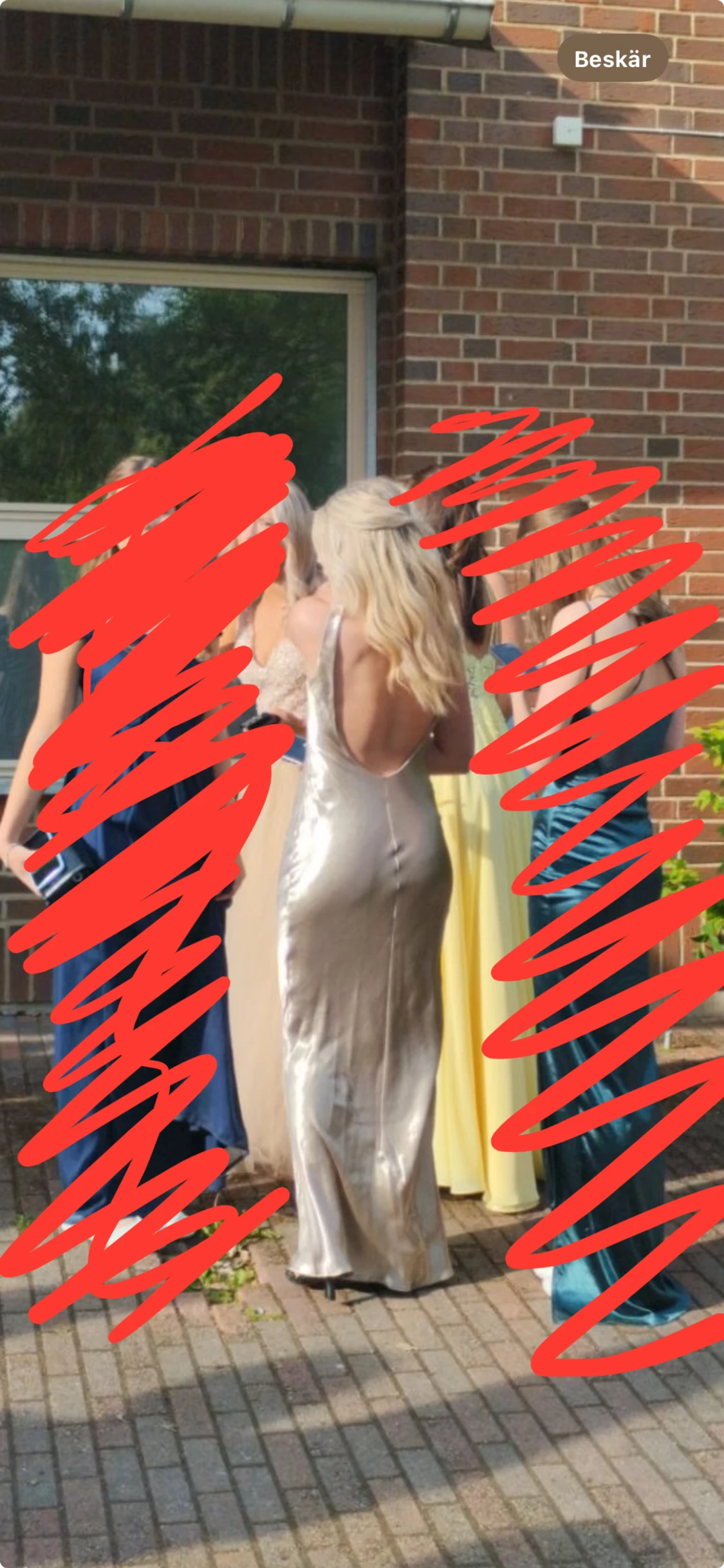 Champagnefärgad balklänning - 4