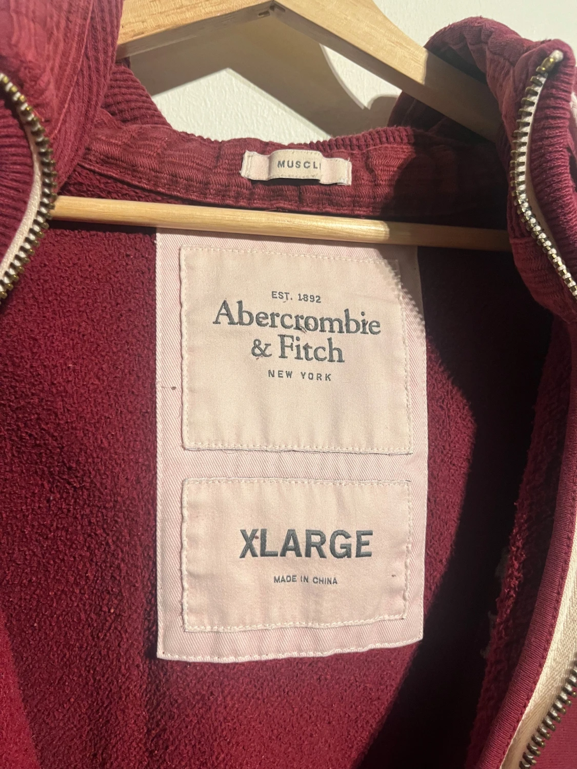 Abercrombie & Fitch - 5