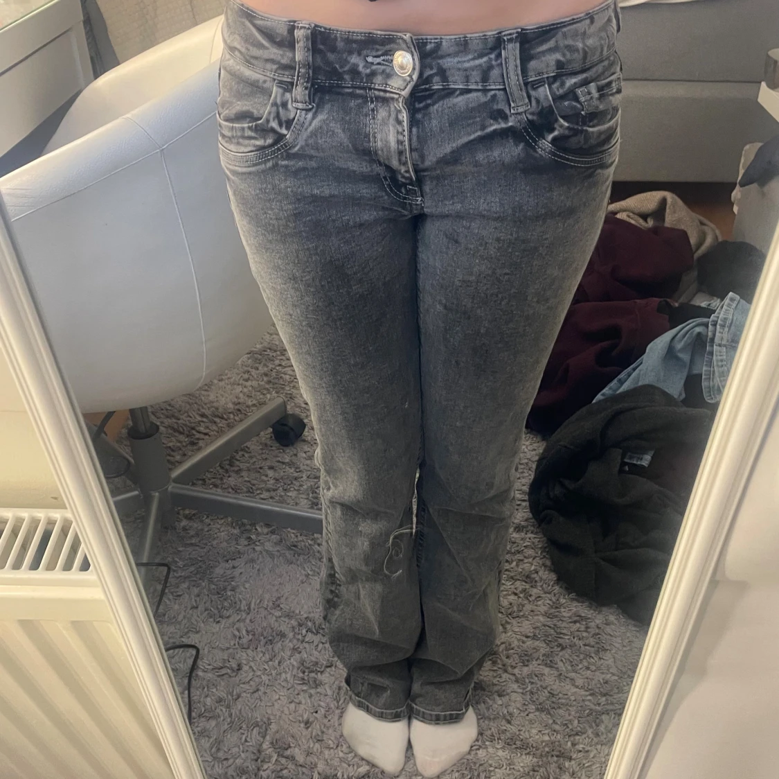 Grå bootcut jeans - 2