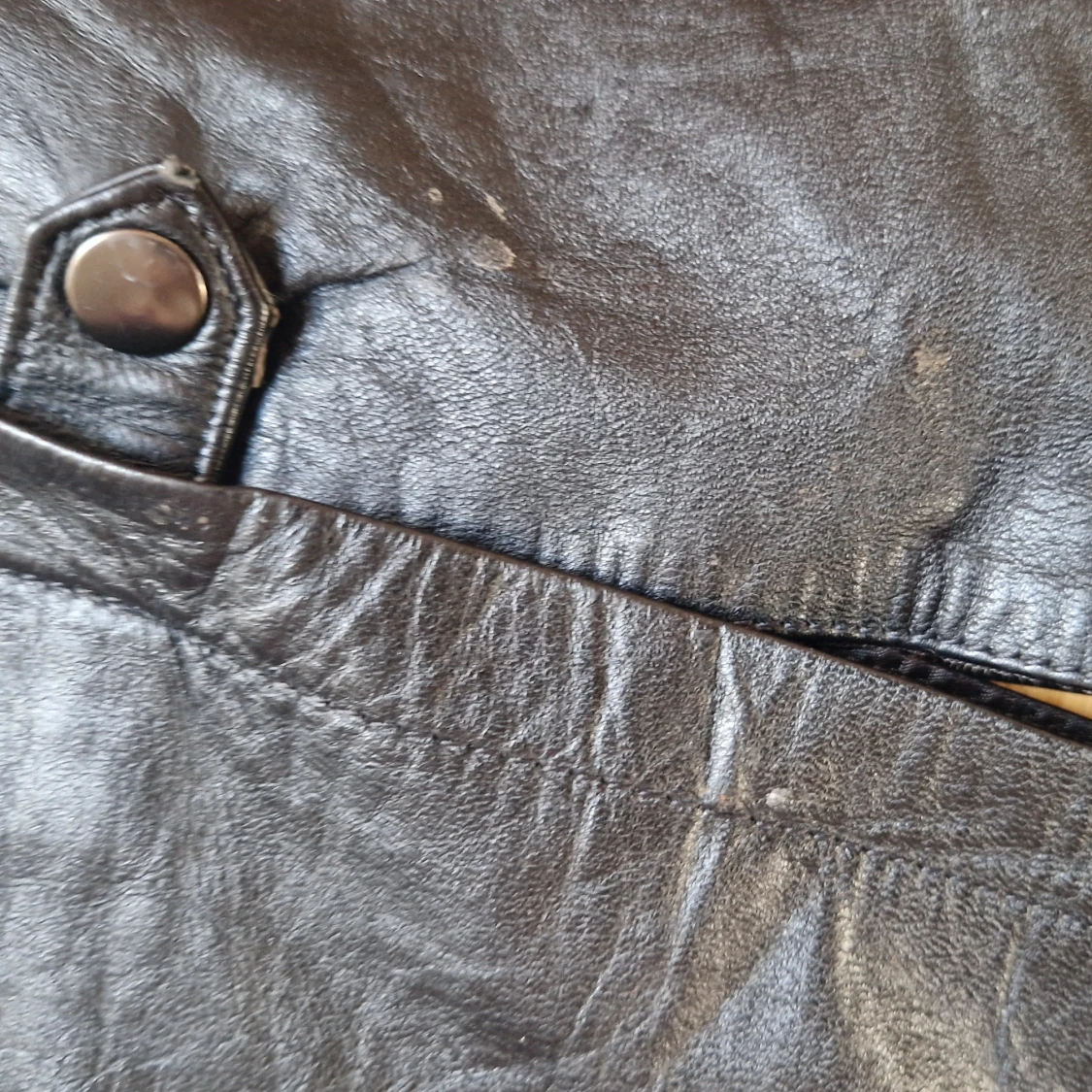 Svart lång skinnkjol med fickor - 1