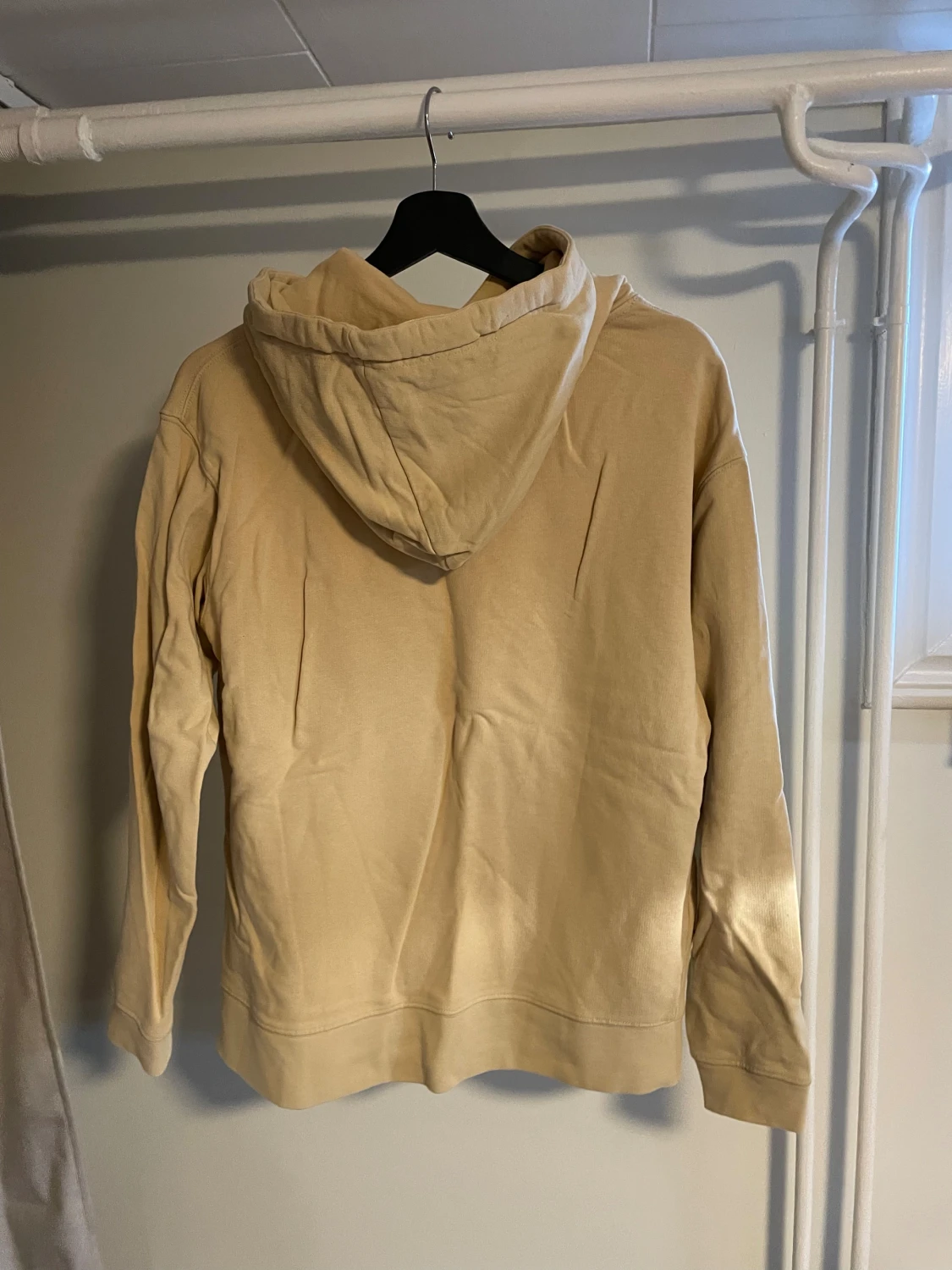 Official Gallery Hoodie – Storlek S - 2