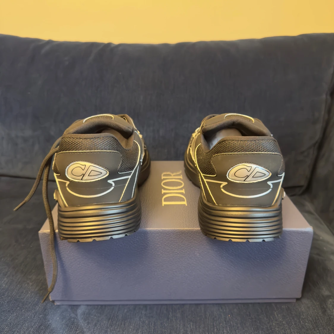 Svarta Dior B30 sneakers strl 44 - 2