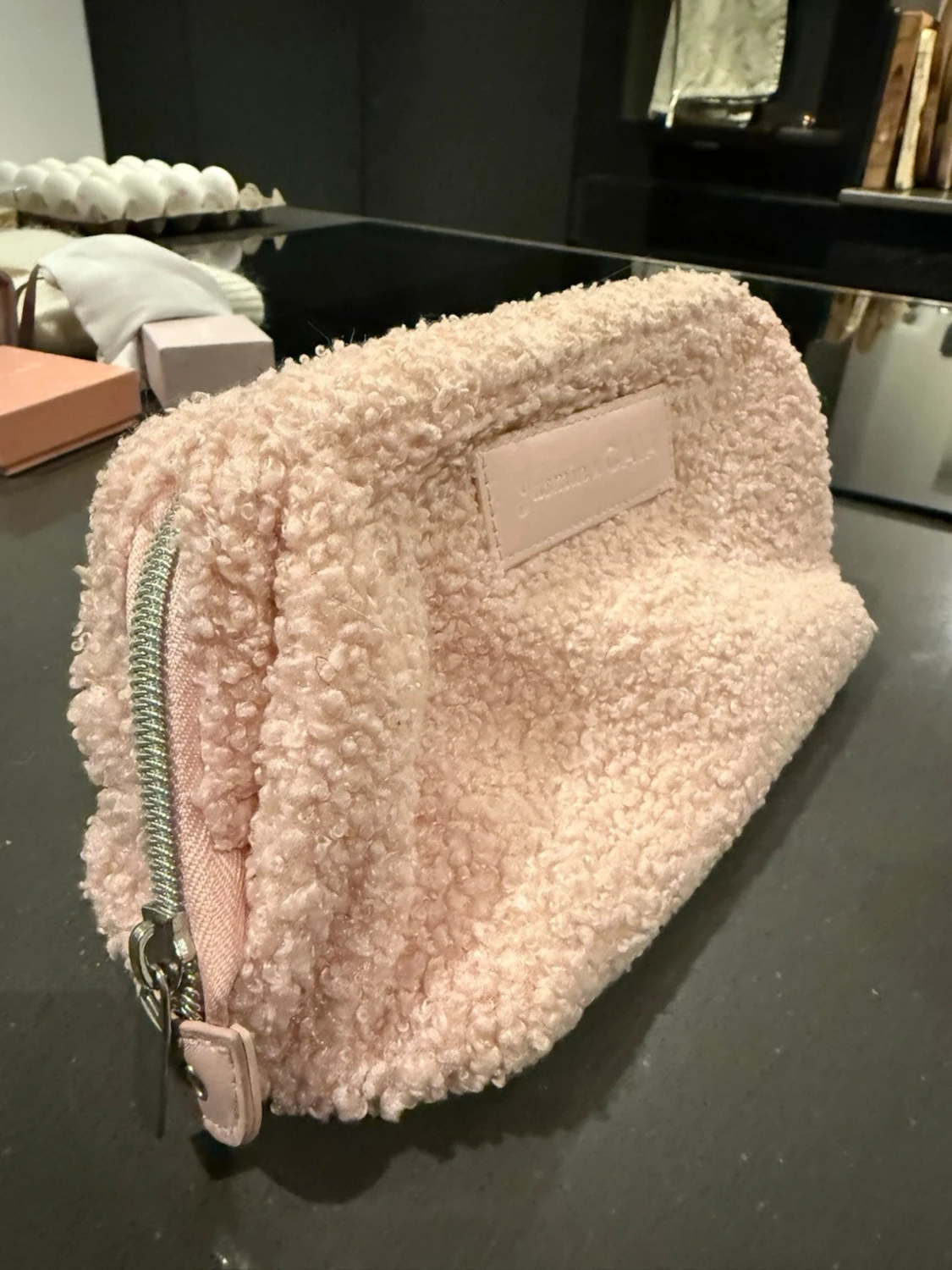 Ljus rosa  necessär Jasmine x CAIA - 4