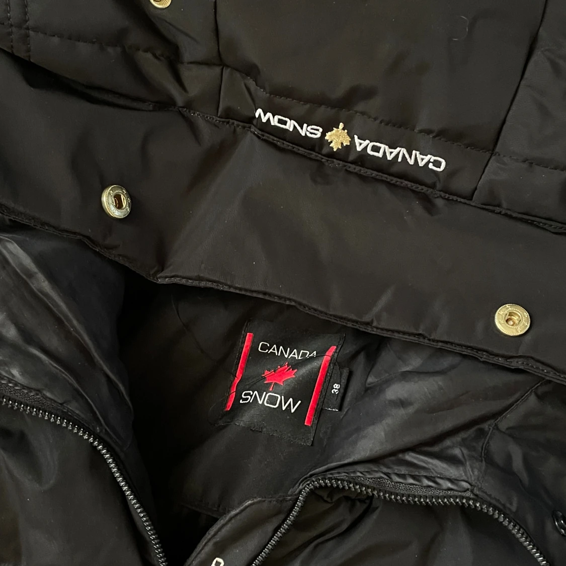 Svart dunjacka från Canada Snow - 1