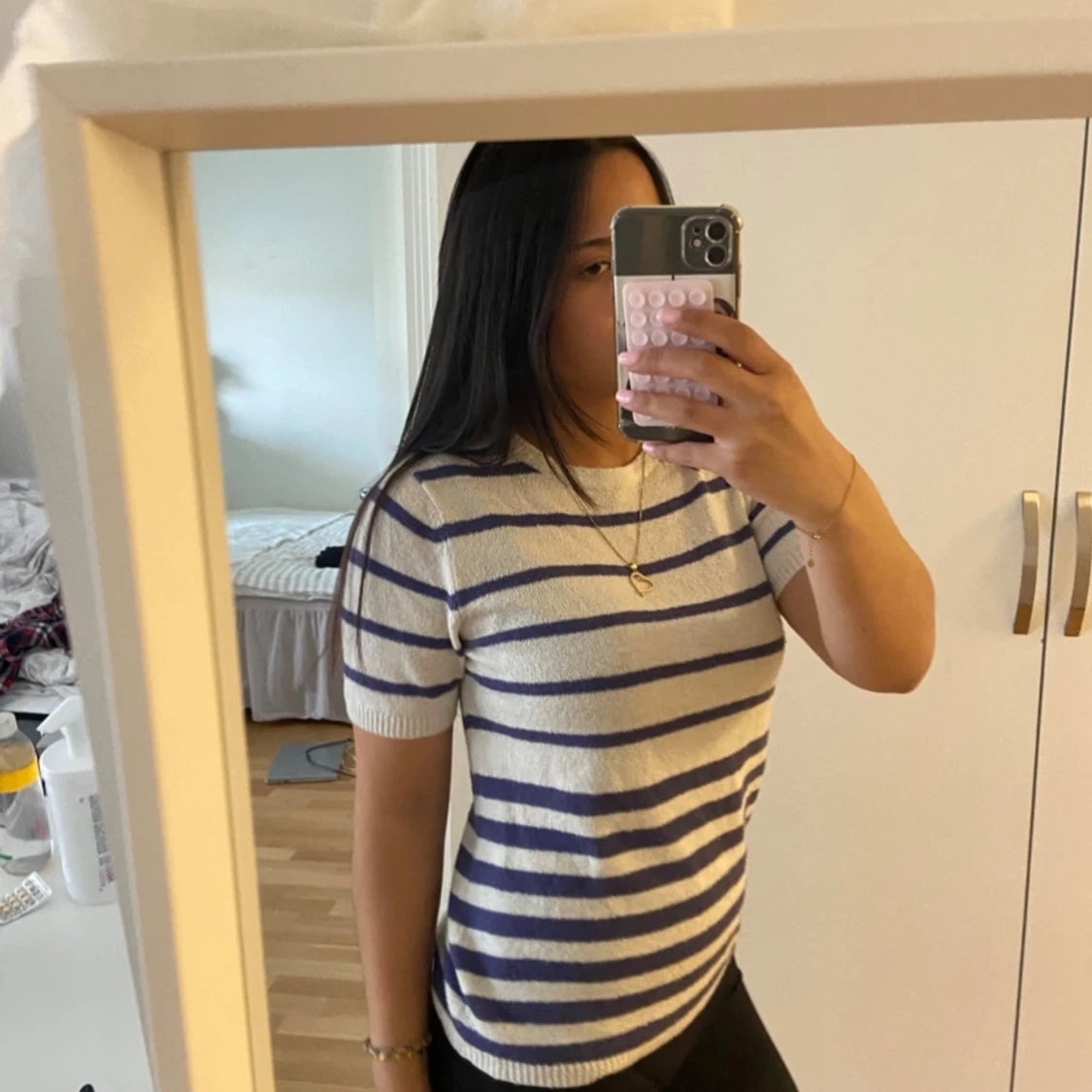 Vit och lila randig stickad tröja - 2