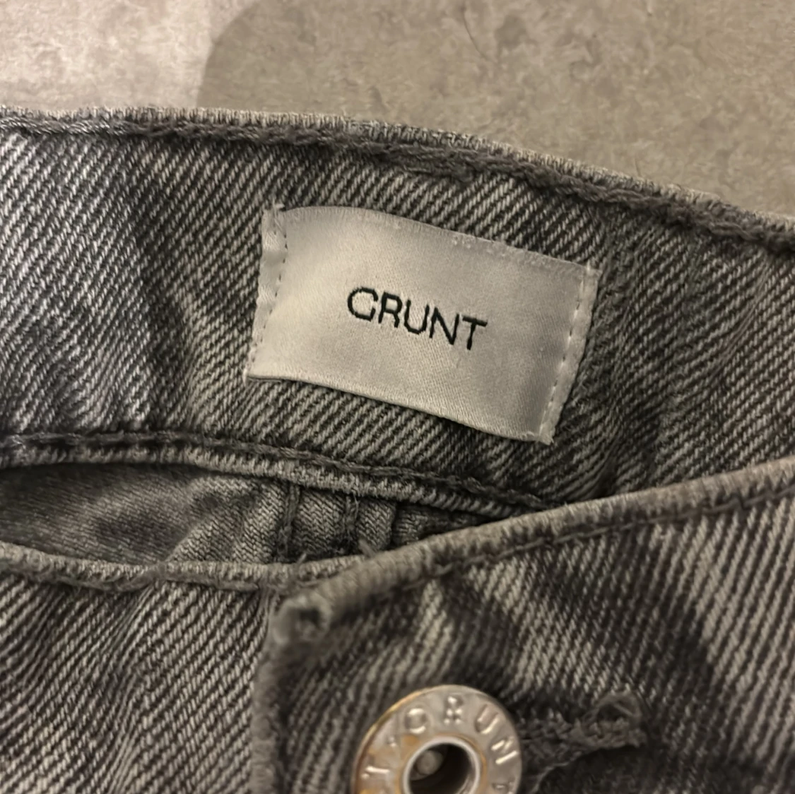 Grå jeans från Grunt straight fit - 3
