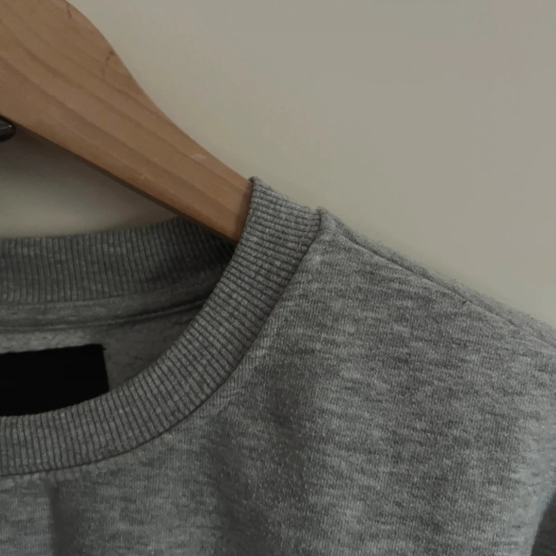 Grå basic sweatshirt i bomull - 1