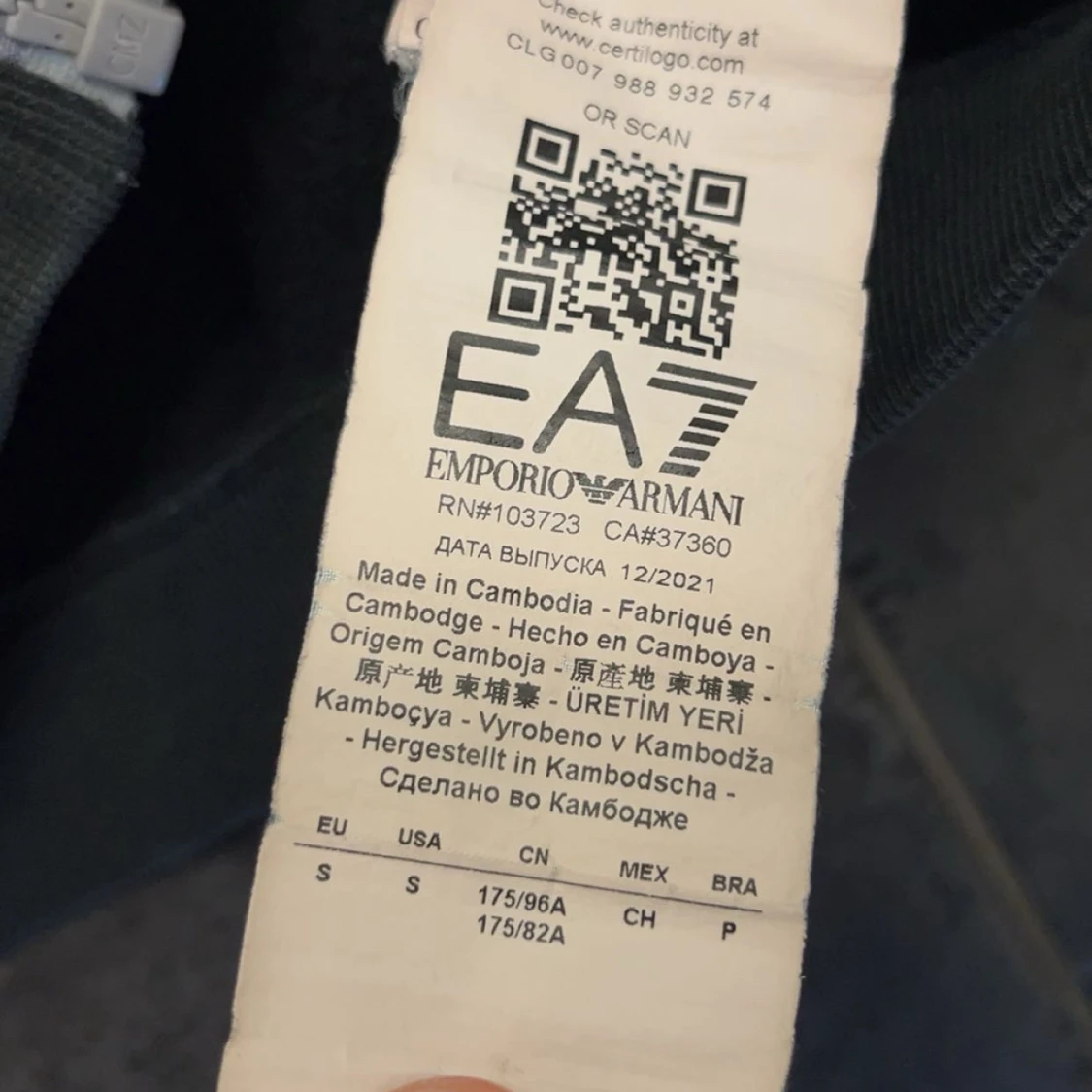 EA7 hoodie i svart, grå och vitt - 4