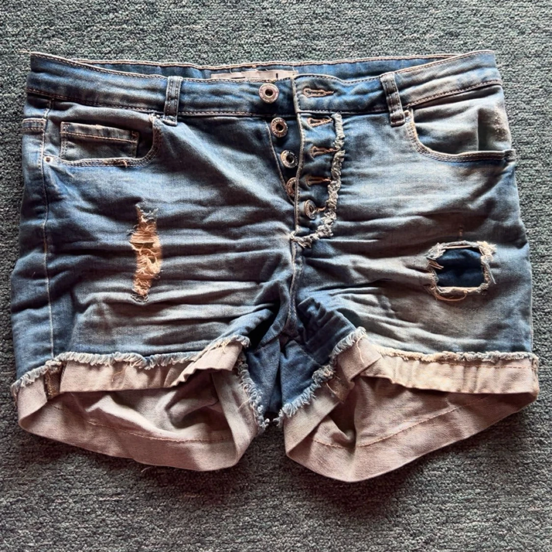 Blå jeansshorts från FB Sister