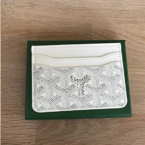 Grön och vit korthåallre  - Grön och vit korthållare