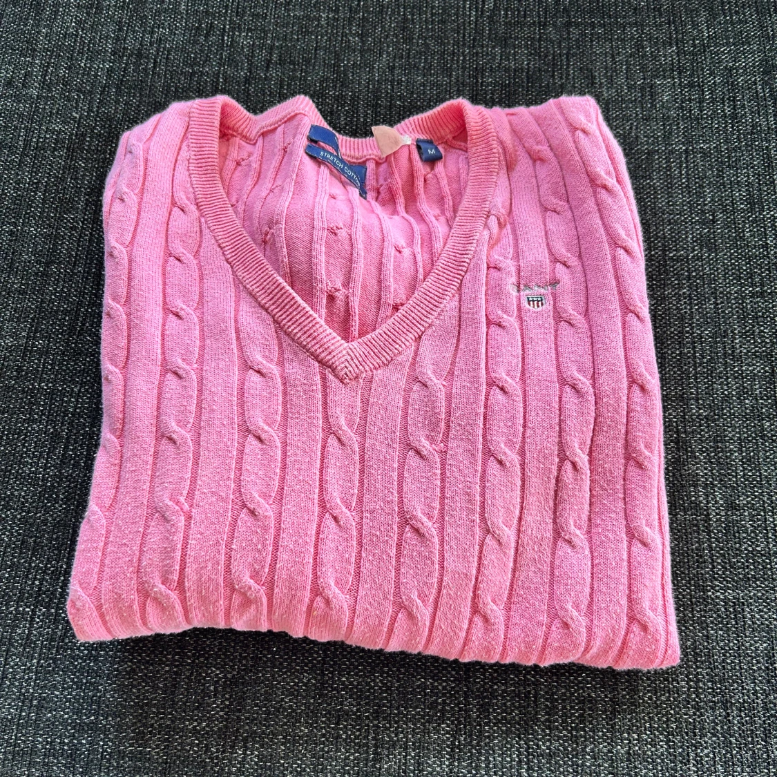 Rosa kabelstickad tröja från GANT