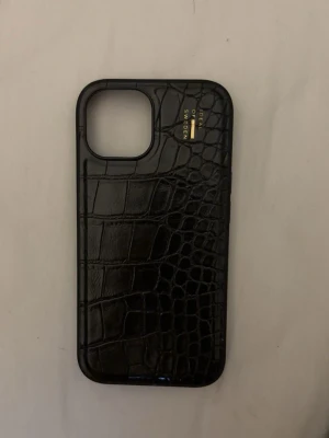 iPhone 13 ideal of sweden skal - Jag säljer ett mobilskal från ideal of Sweden som passar till dig som har en iPhone 13. Bra skick och det är bara att höra av sig om man är intresserad!