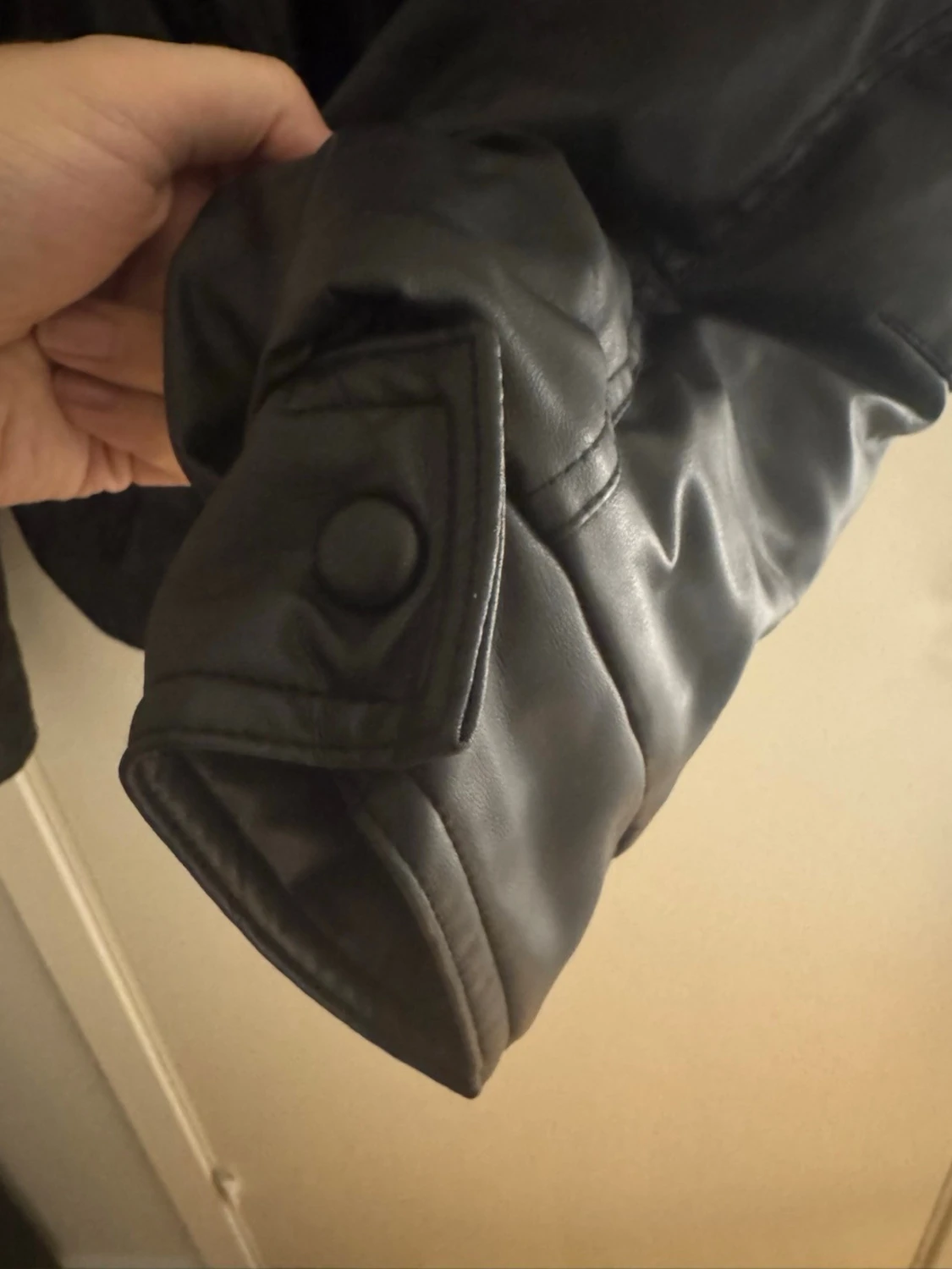 Svart oversized skinn bomberjacka - 1