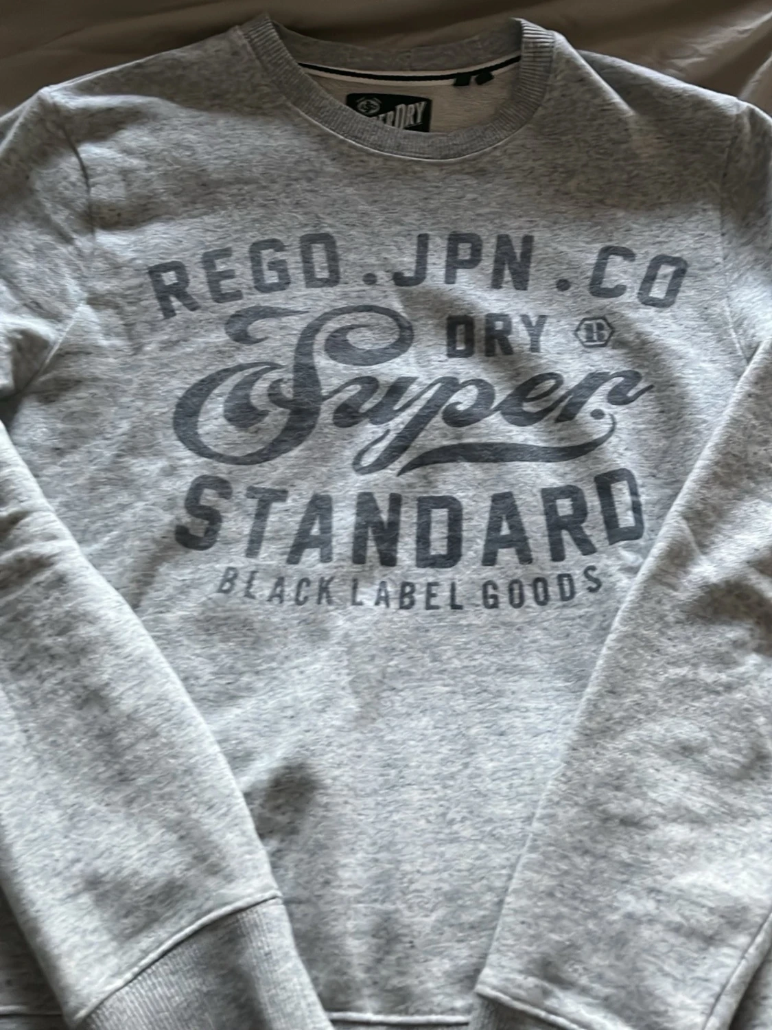 Grå sweatshirt från Superdry
