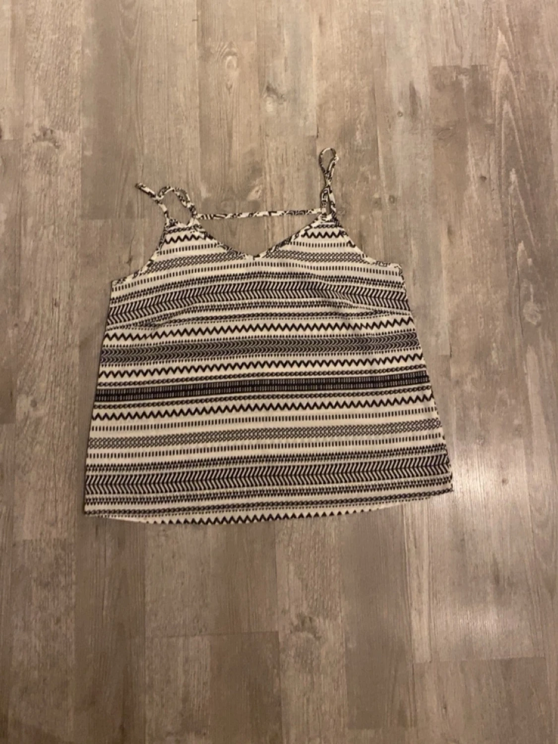 Mönstrad linnetopp från ONLY