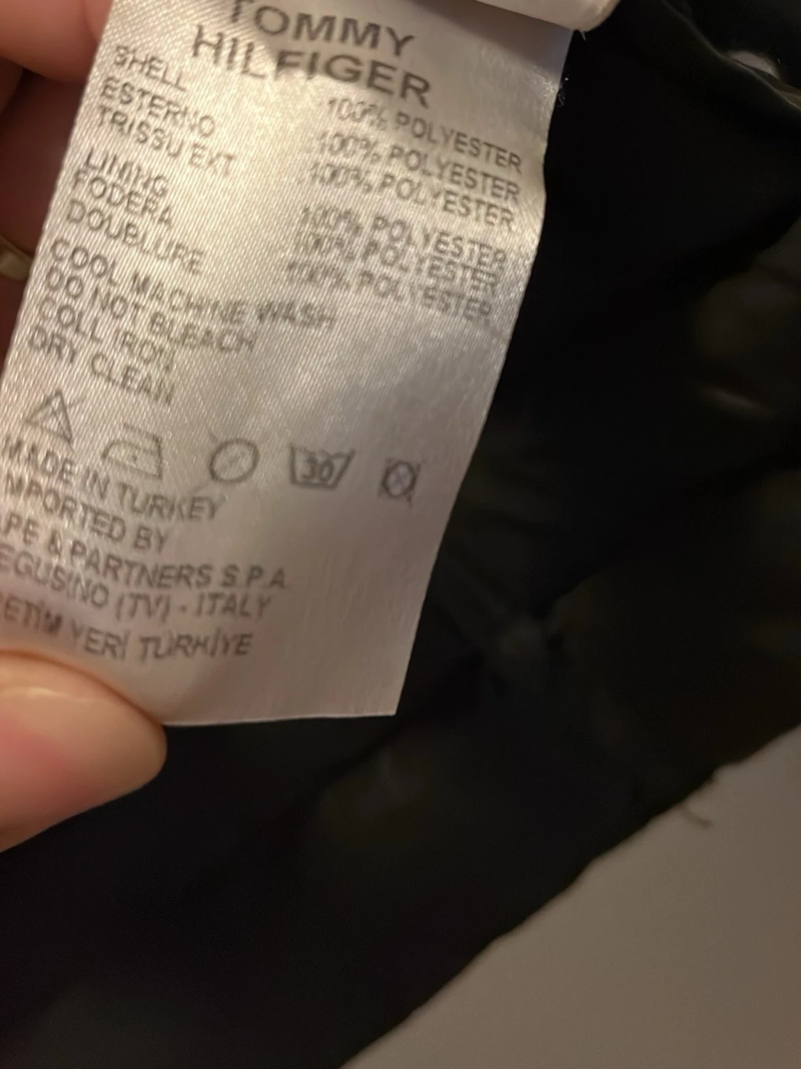 Svart dunväst från Tommy Hilfiger - 3