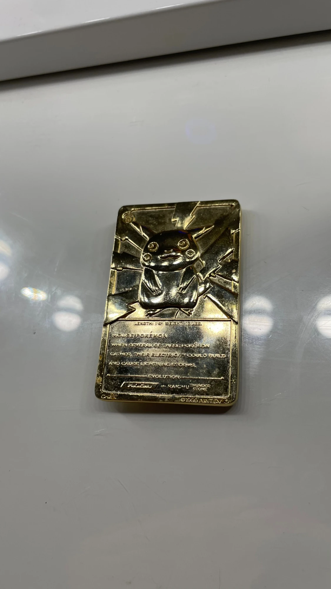 Pokémon Pikachu guldpläterad bricka - 1