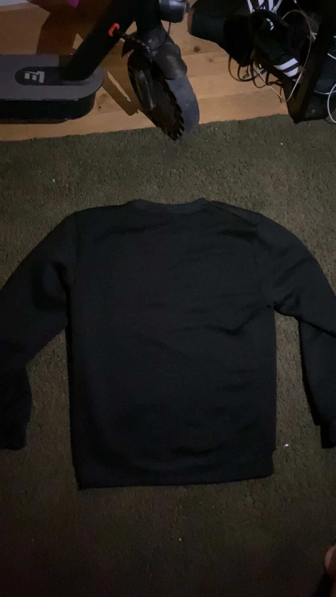 Svart sweatshirt från Hugo Boss - 1