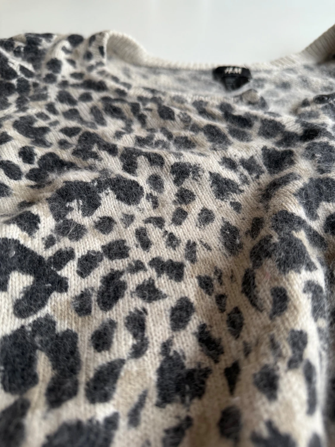 Leopardmönstrad croppad blus från H&M - 4