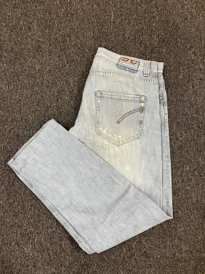 Dondup Jeans - || Otroligt feta Dondup Jeans || Storleken är 36 || Skicket är mycket bra || Hör av er vid frågor🤝 ||