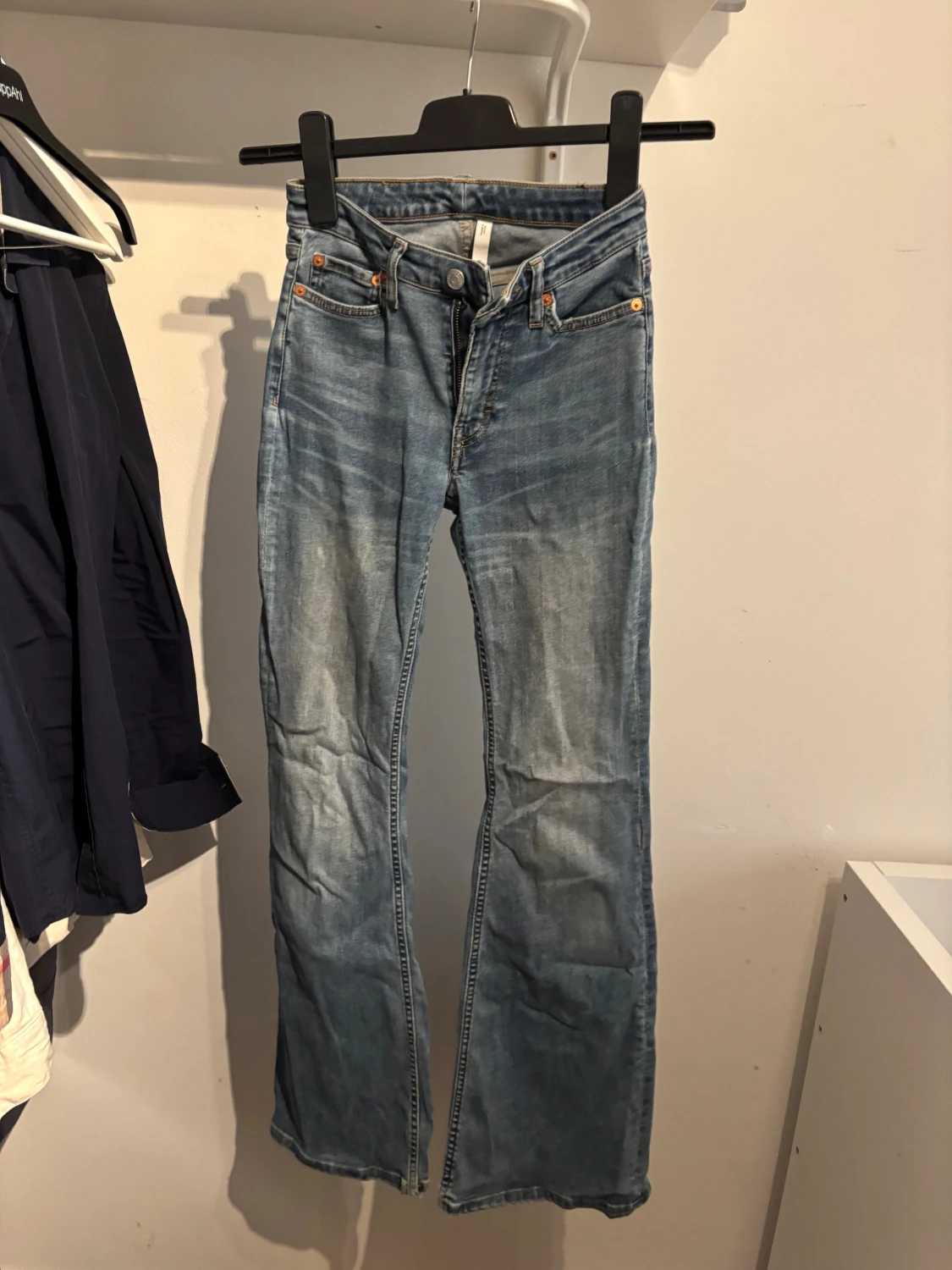Weekday Flame bootcut jeans ljusblå