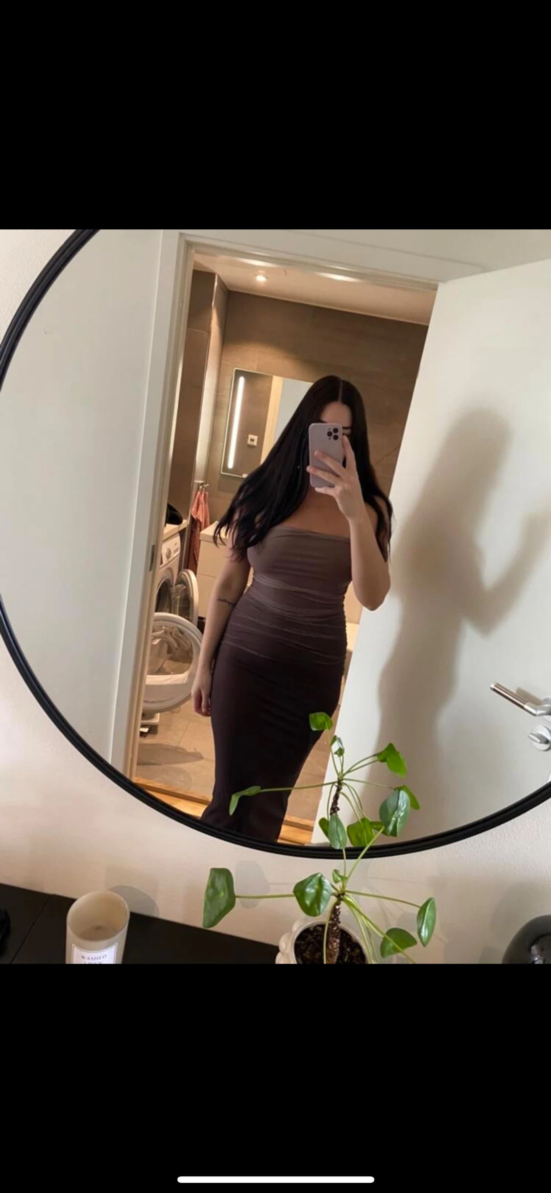 Brun axelbandslös långklänning - 1