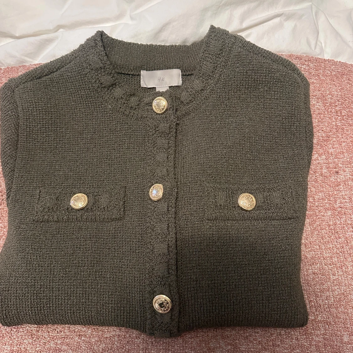 Mörkgrön stickad kofta från H&M