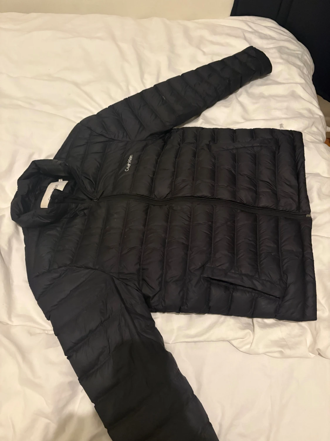 Svart pufferjacka från Calvin Klein - 1